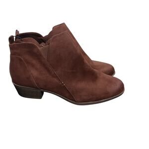 Arizona Gale Booties Size 11W NWT